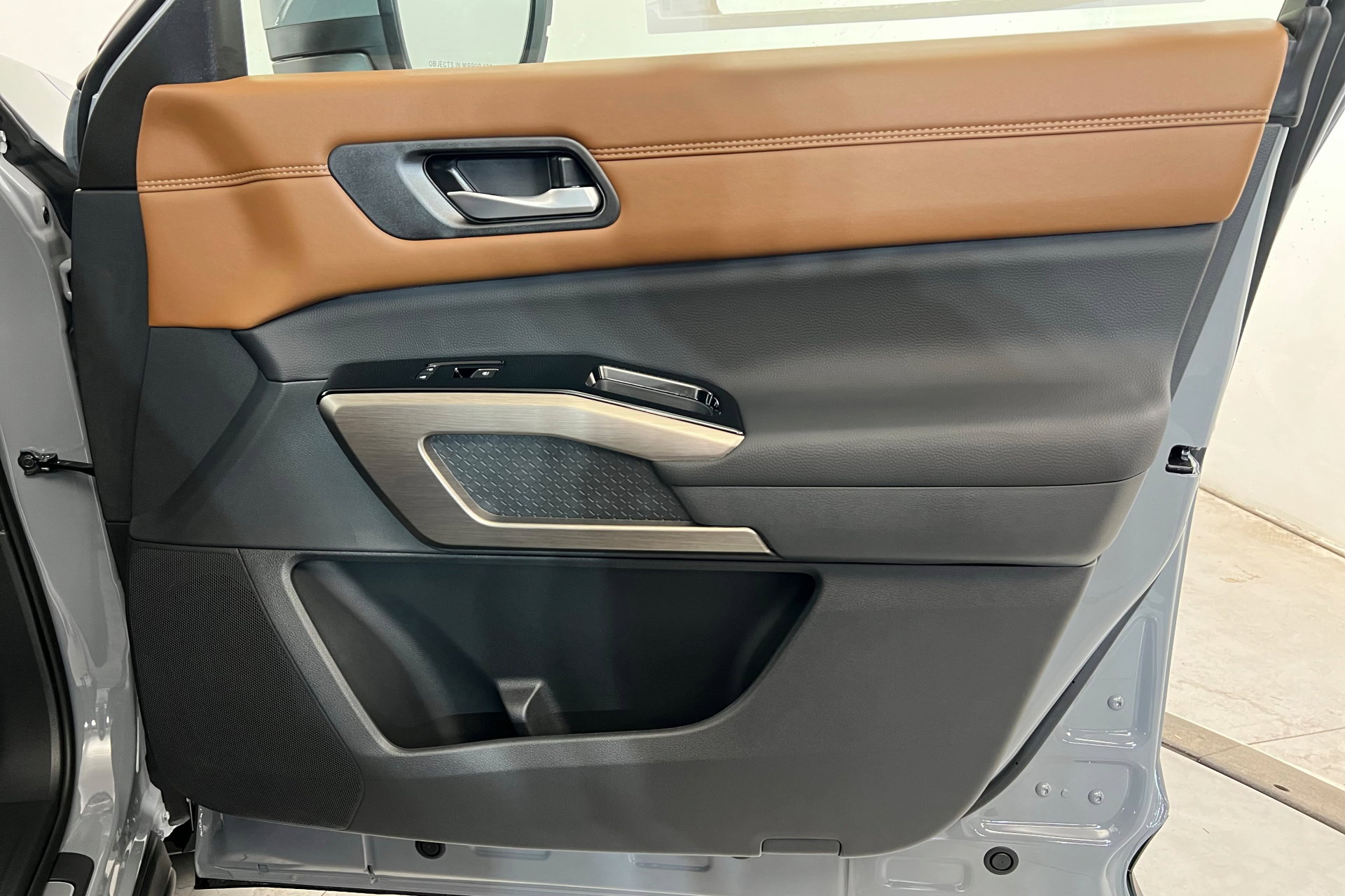 2025 Nissan Pathfinder Platinum photo 23