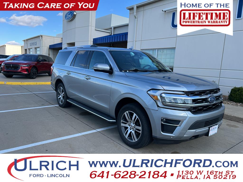 2023 Ford Expedition Limited's photo