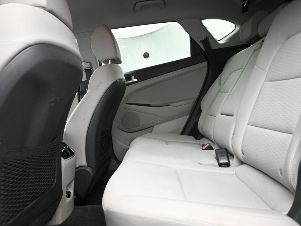 2019 Hyundai Tucson SEL photo 5