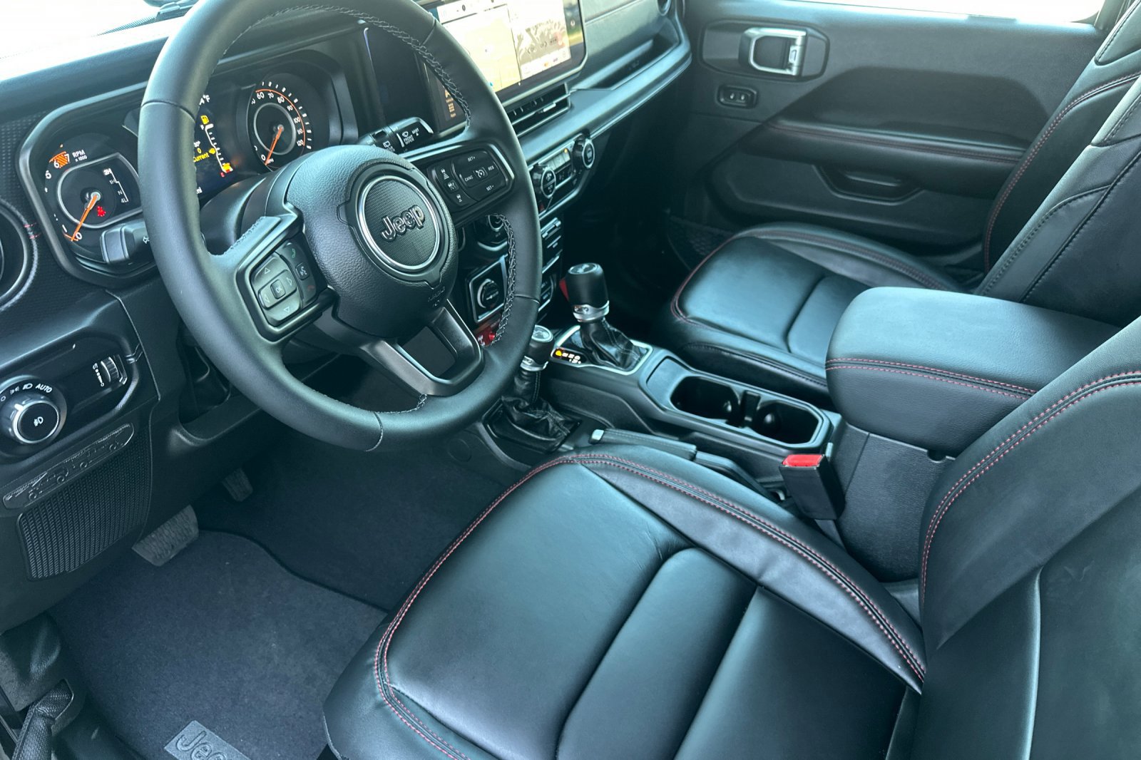 2025 Jeep Wrangler Rubicon photo 10