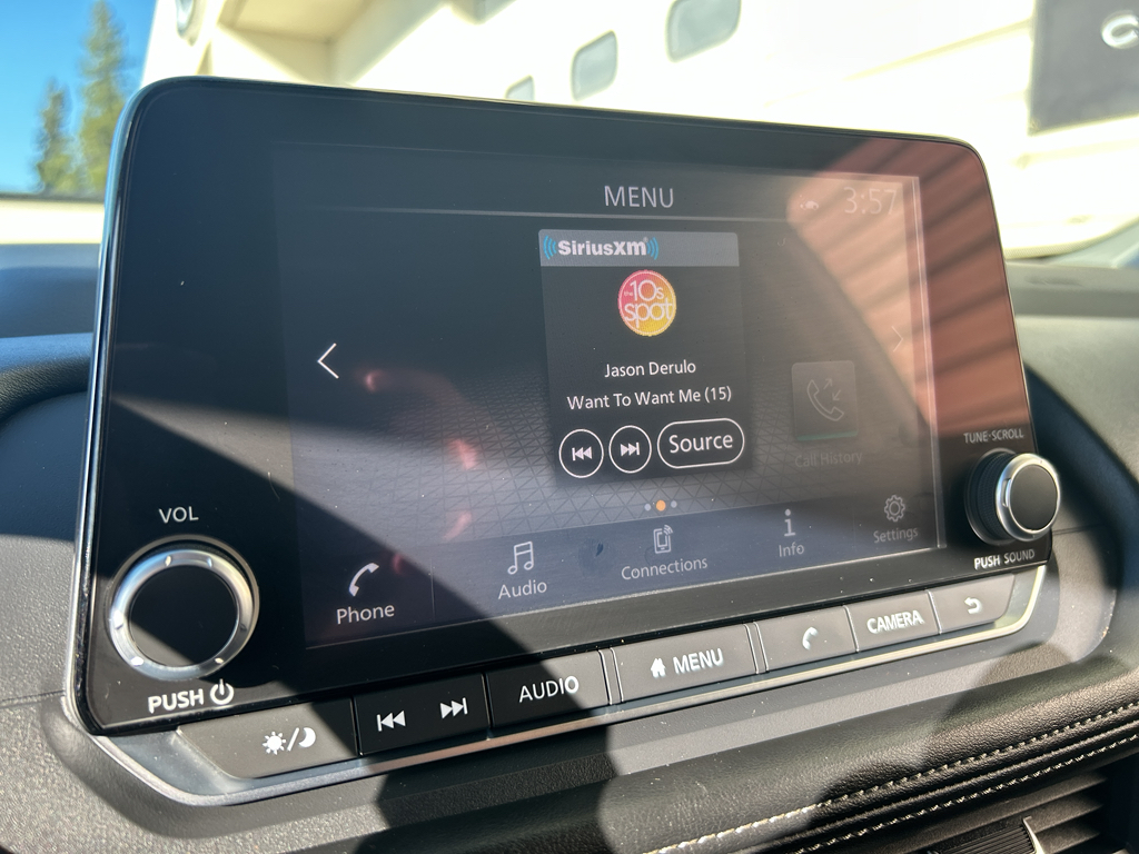 2024 Nissan Rogue SV photo 17