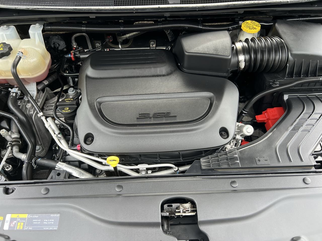 2022 Chrysler Voyager LX photo 10