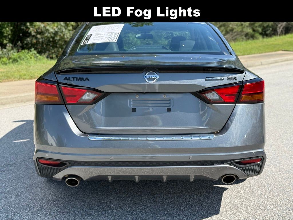 2022 Nissan Altima 2.5 SR photo 6