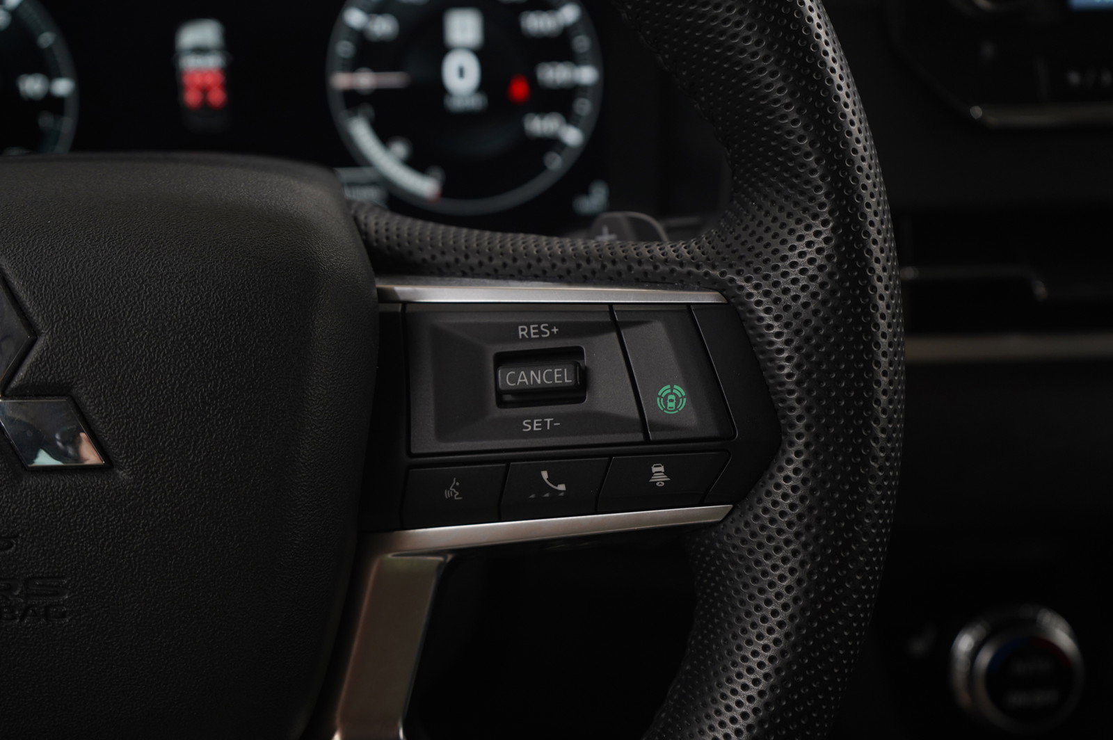 2023 Mitsubishi Outlander PHEV SE photo 27