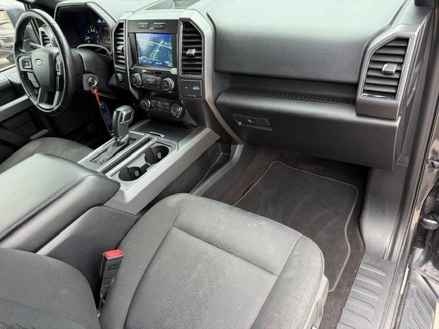 2020 Ford F-150 XL photo 16