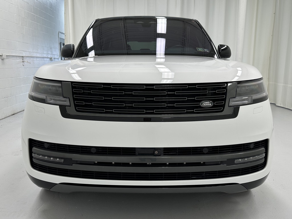 2023 Land Rover Range Rover SE photo 4