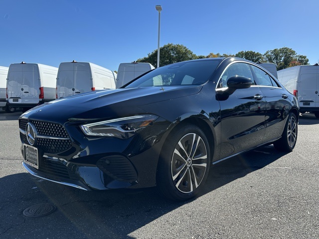 2025 Mercedes Benz CLA 250 4MATIC photo 3