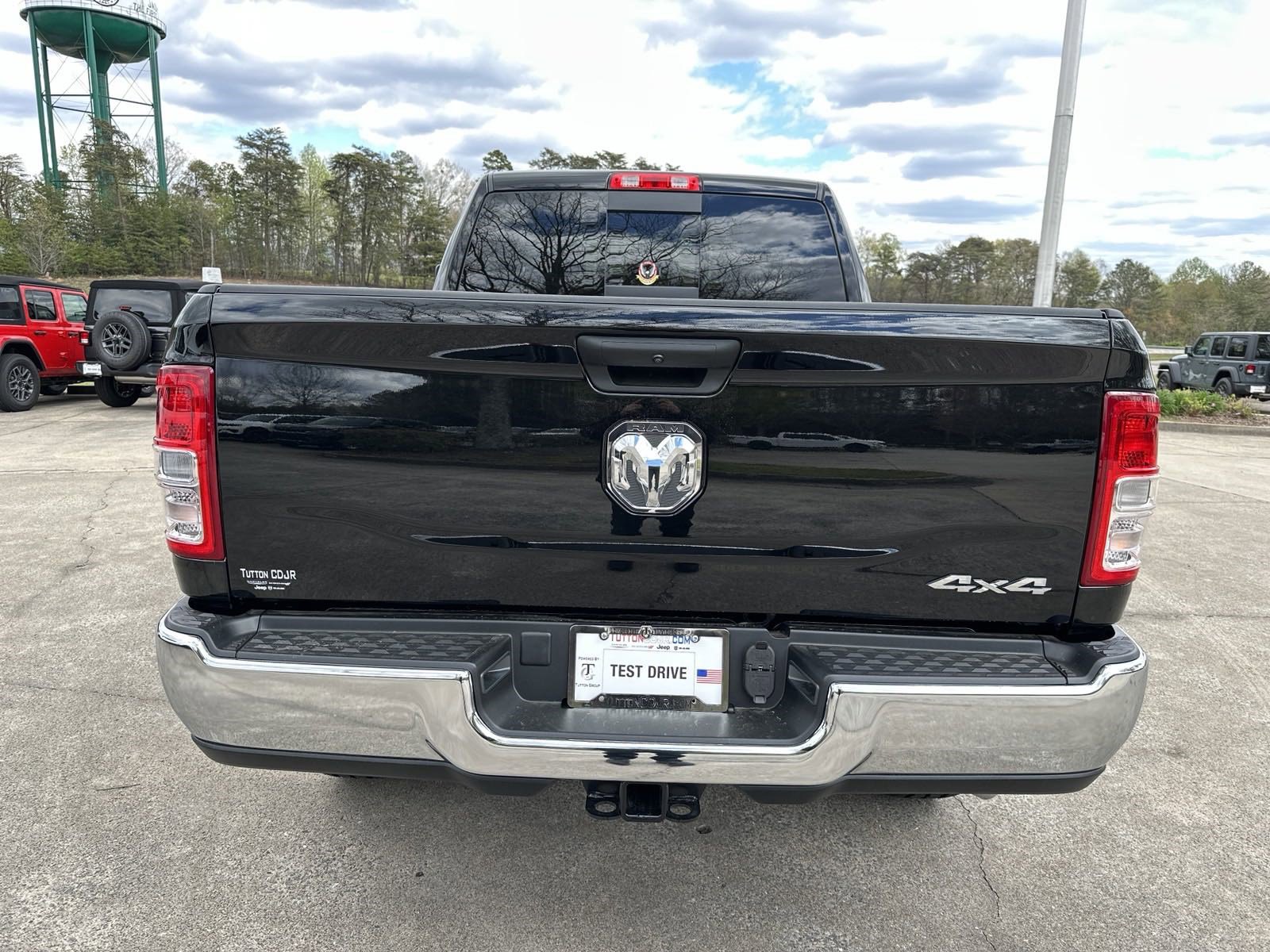 2024 Ram 2500 photo 6