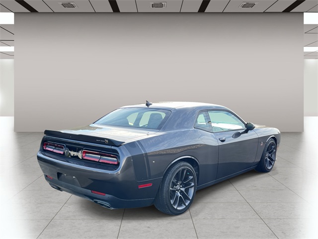 2023 Dodge Challenger R/T Scat Pack photo 3