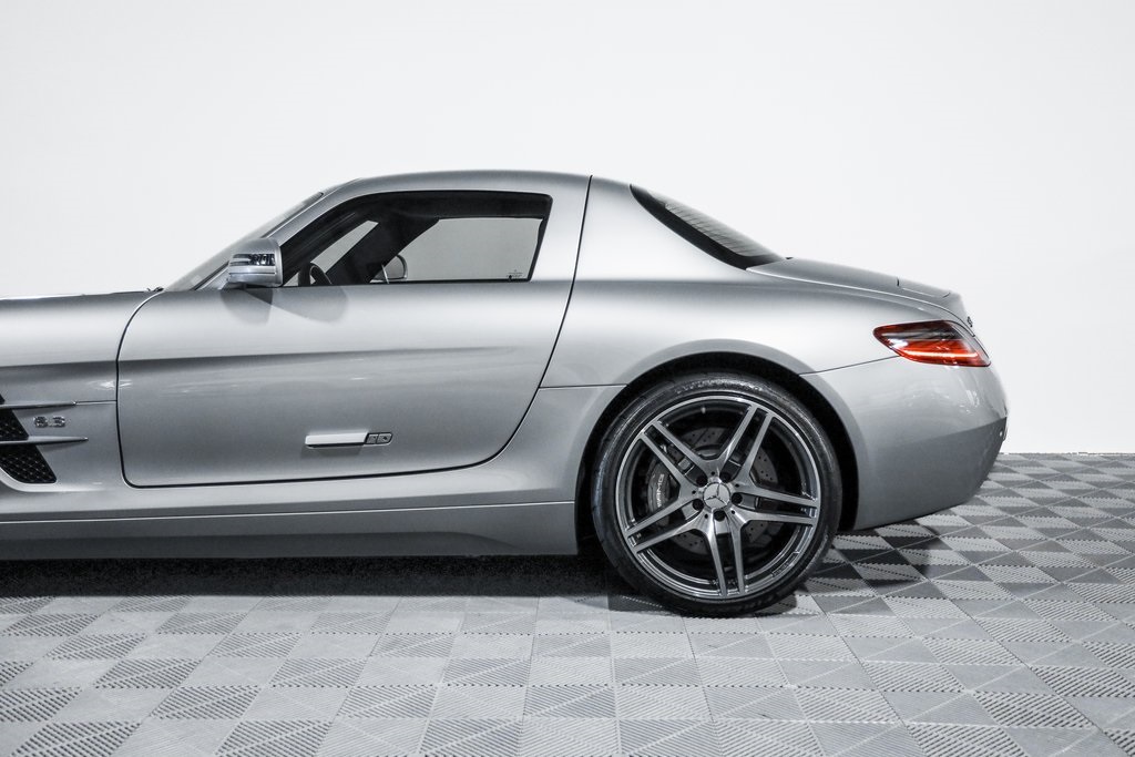 2011 Mercedes Benz SLS AMG photo 19