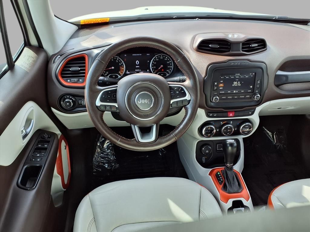 2017 Jeep Renegade Limited photo 4