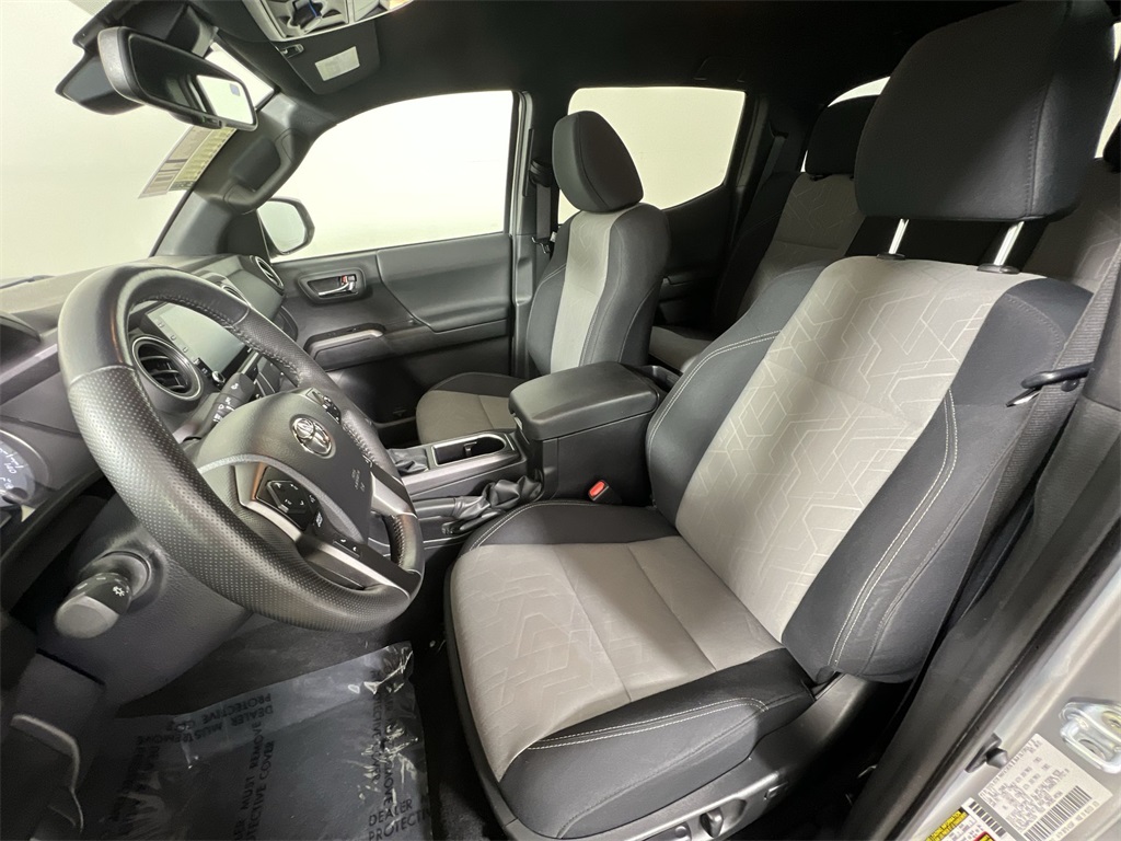 2023 Toyota Tacoma TRD Off-Road photo 11