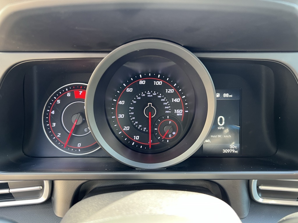 2022 Hyundai Elantra SEL photo 16