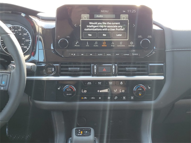 2025 Nissan Pathfinder SL photo 20