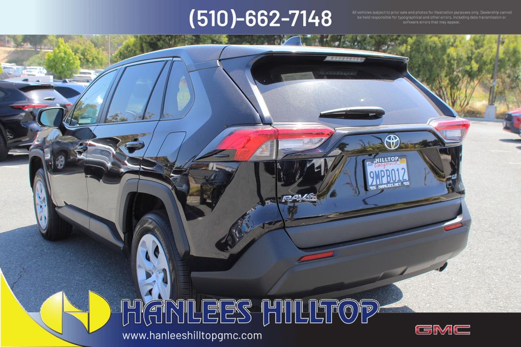 2024 Toyota RAV4 LE photo 5