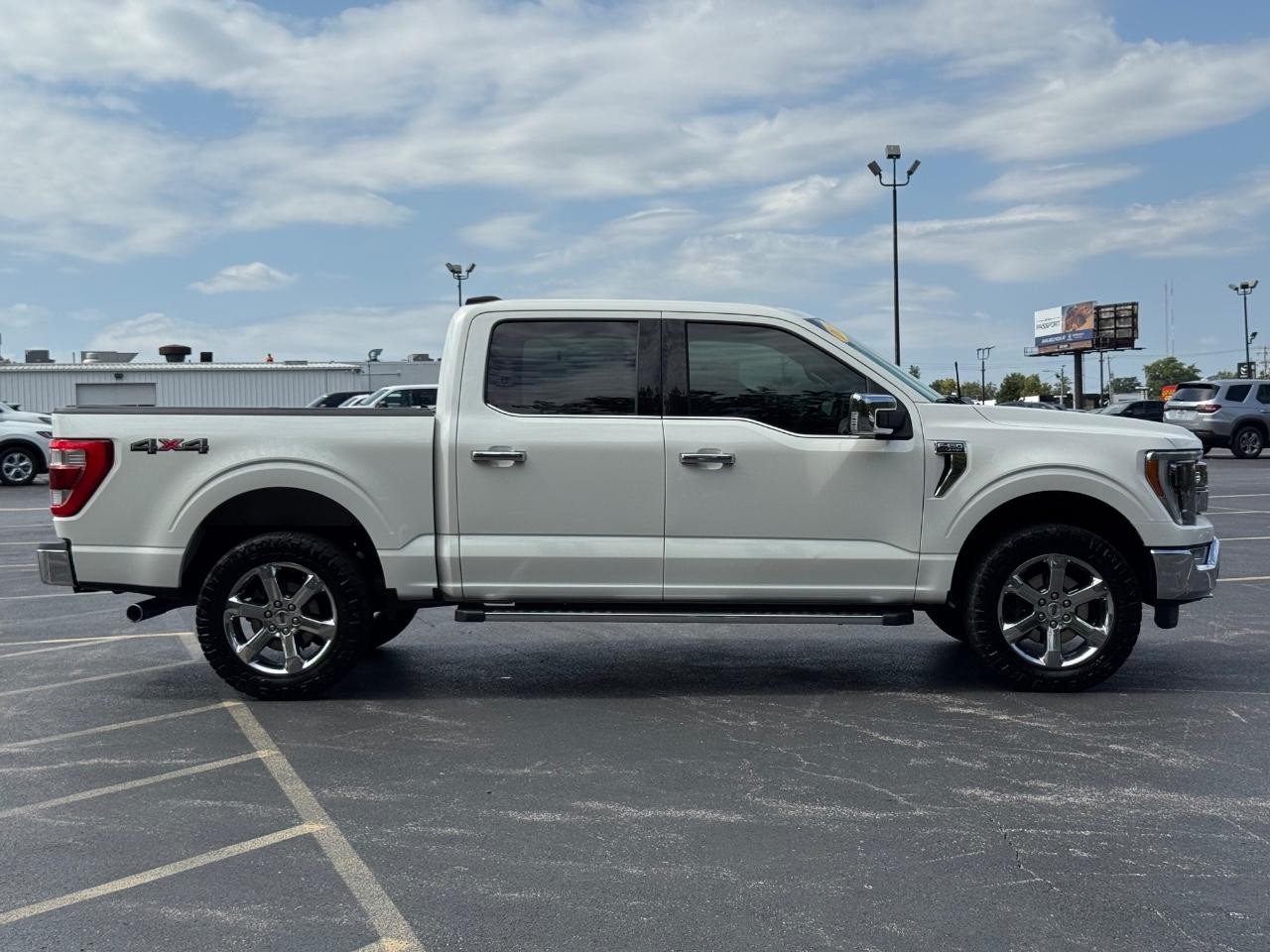 2021 Ford F-150 Lariat photo 2