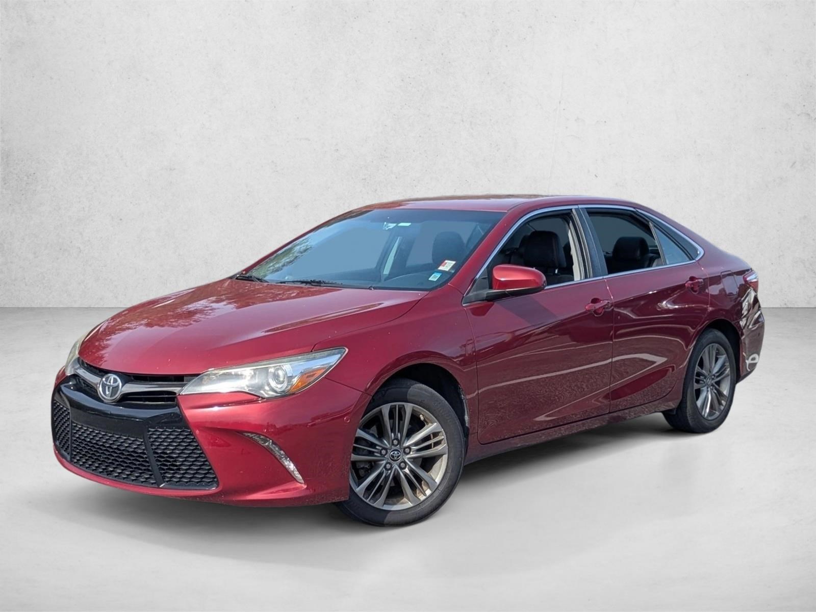 2016 Toyota Camry Special Edition's photo