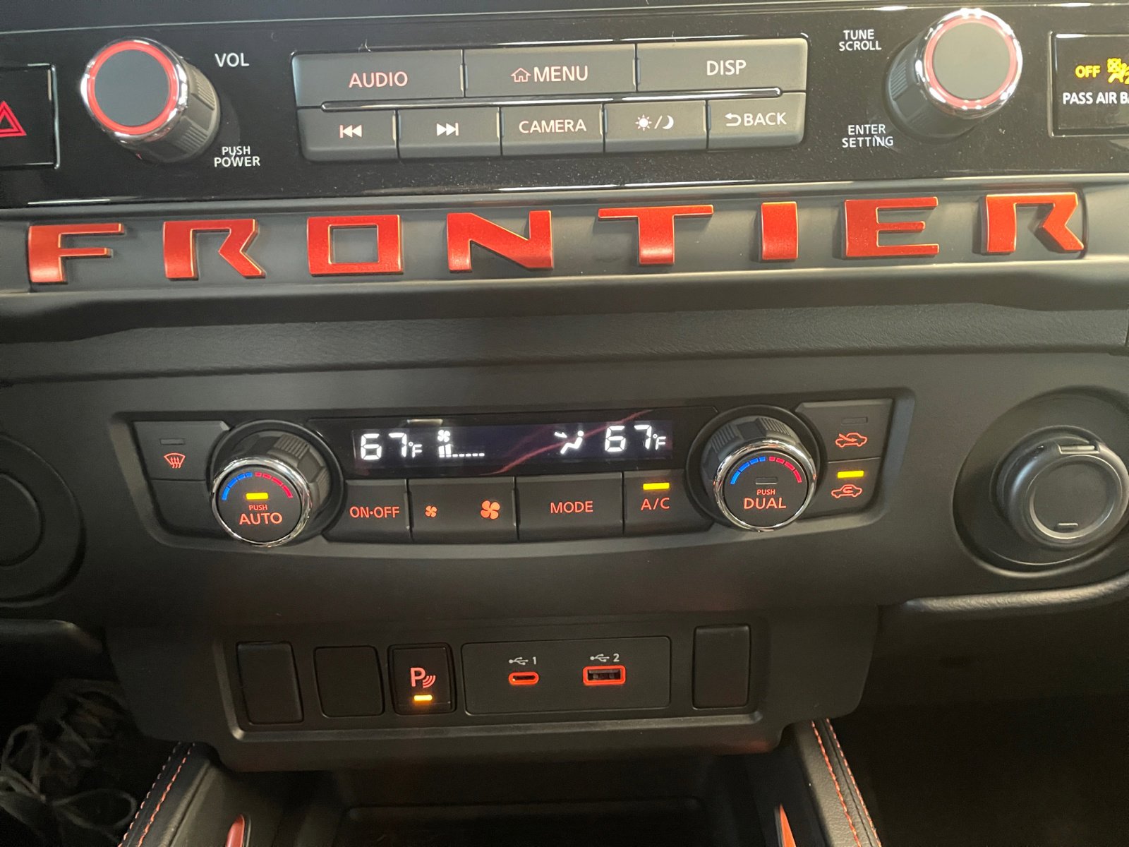 2025 Nissan Frontier PRO-X photo 14