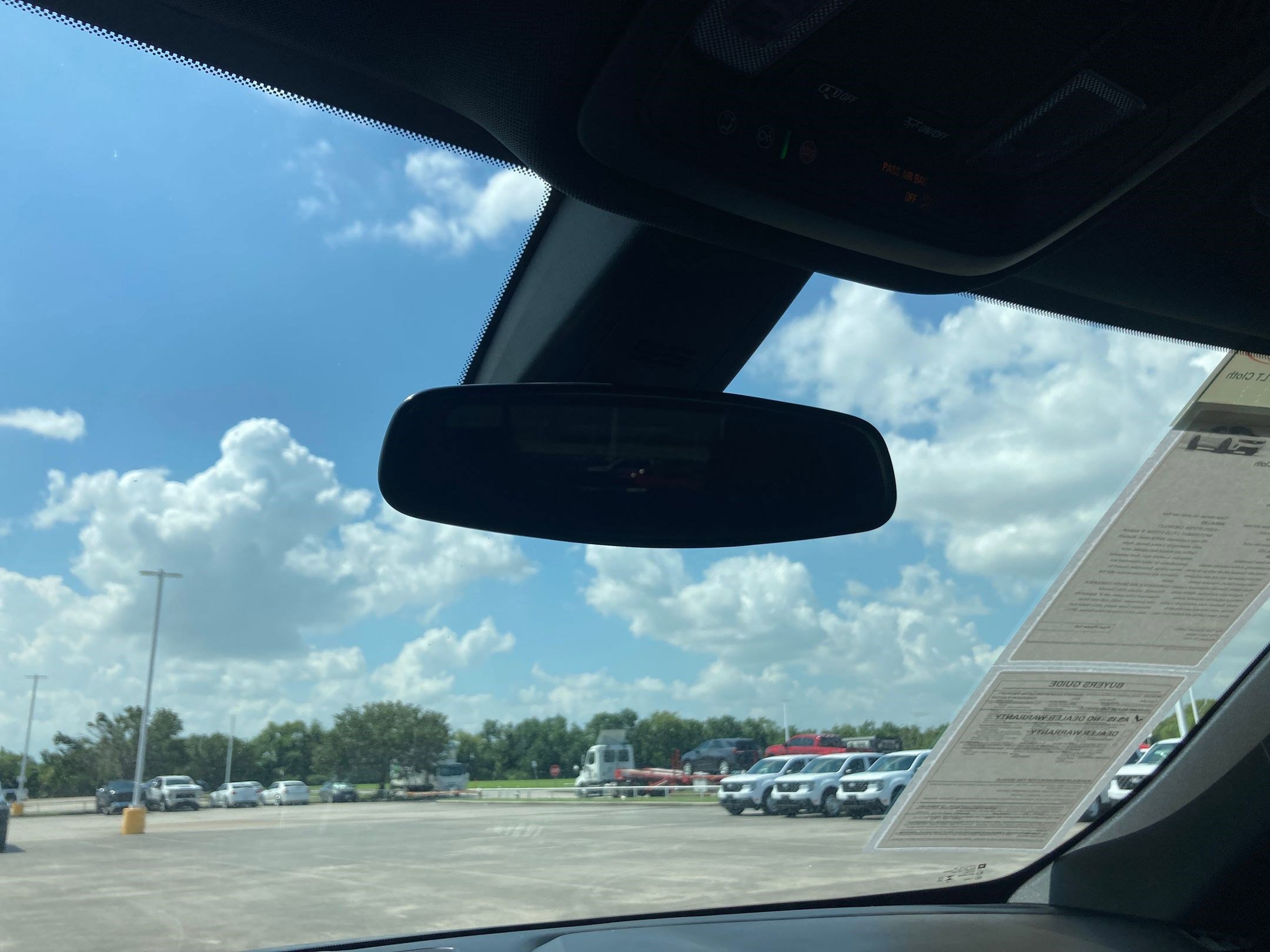 2023 Chevrolet Traverse Cloth photo 16