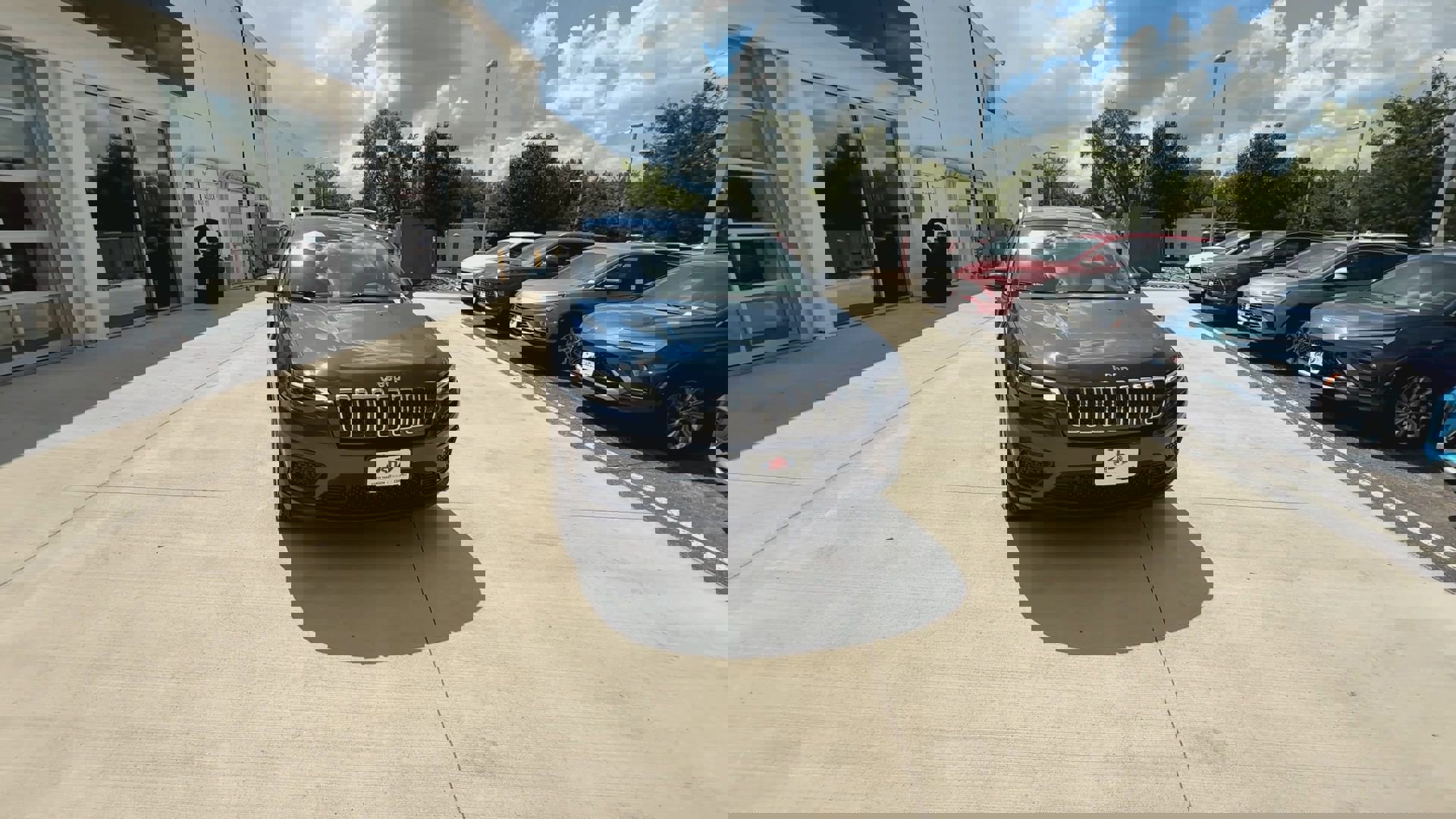 2020 Jeep Cherokee Latitude photo 3