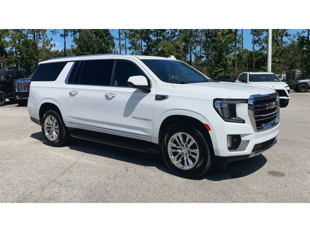 2022 Gmc Yukon XL SLT photo 2
