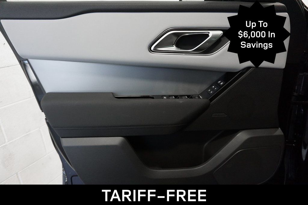 2025 Land Rover Range Rover Velar S photo 13