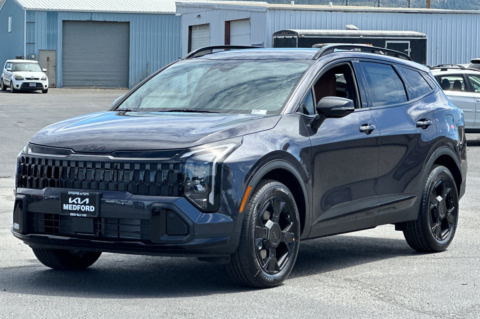 2026 Kia Sportage X-Line photo 2