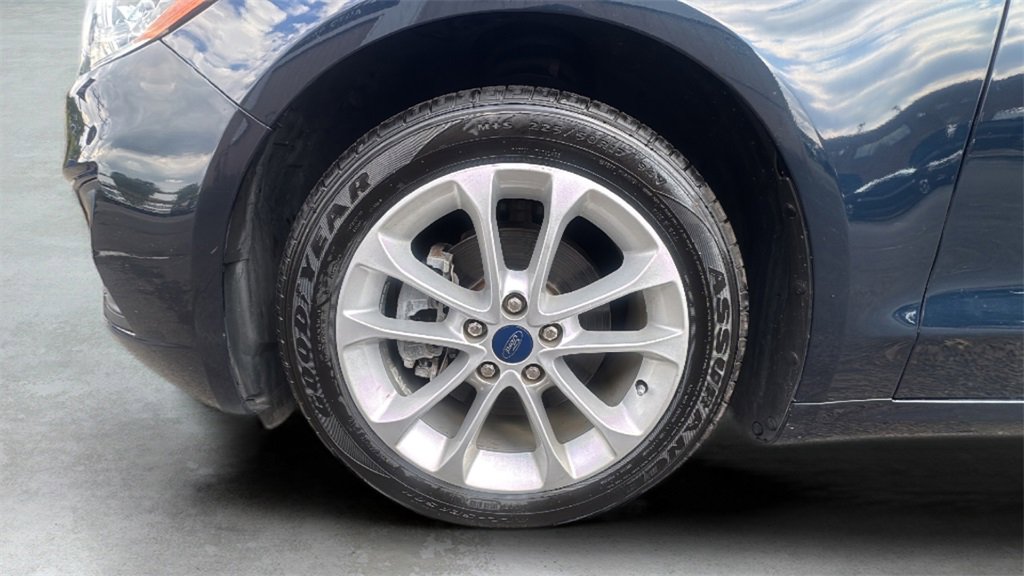 2020 Ford Fusion Hybrid SE photo 19