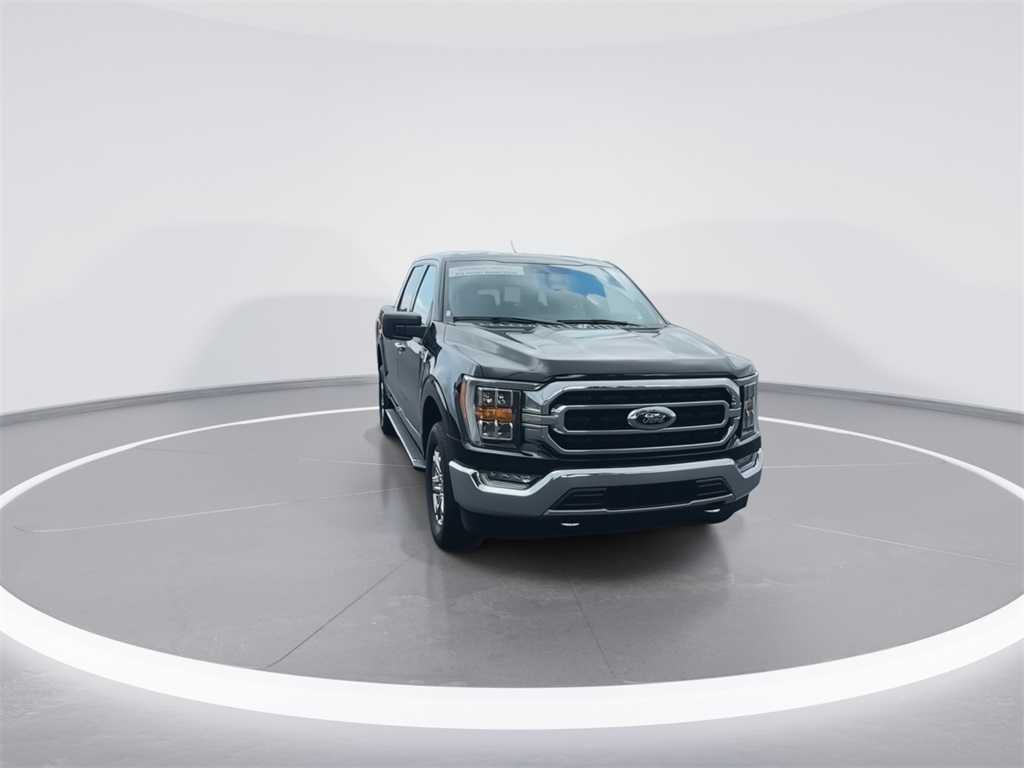 2021 Ford F-150 XLT photo 3