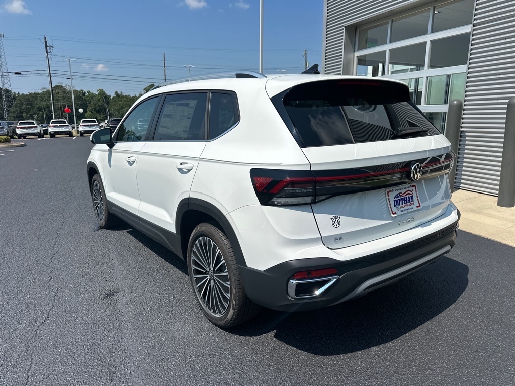 2025 Volkswagen Taos SE photo 10