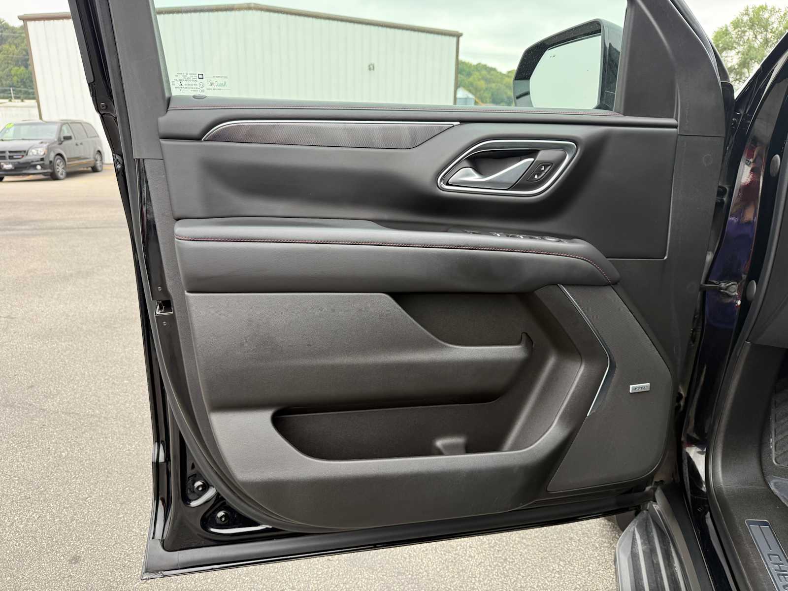 2022 Chevrolet Tahoe RST photo 12