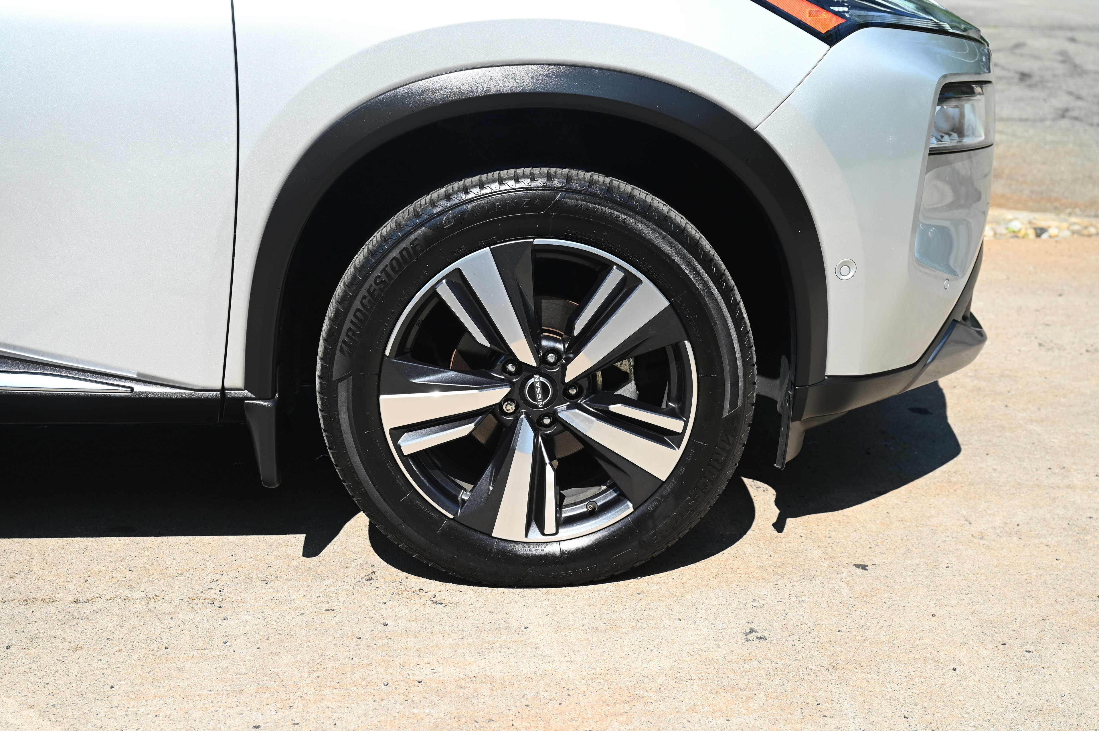 2022 Nissan Rogue SL photo 11