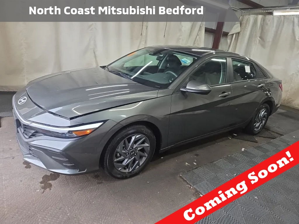 2024 Hyundai Elantra SEL's photo