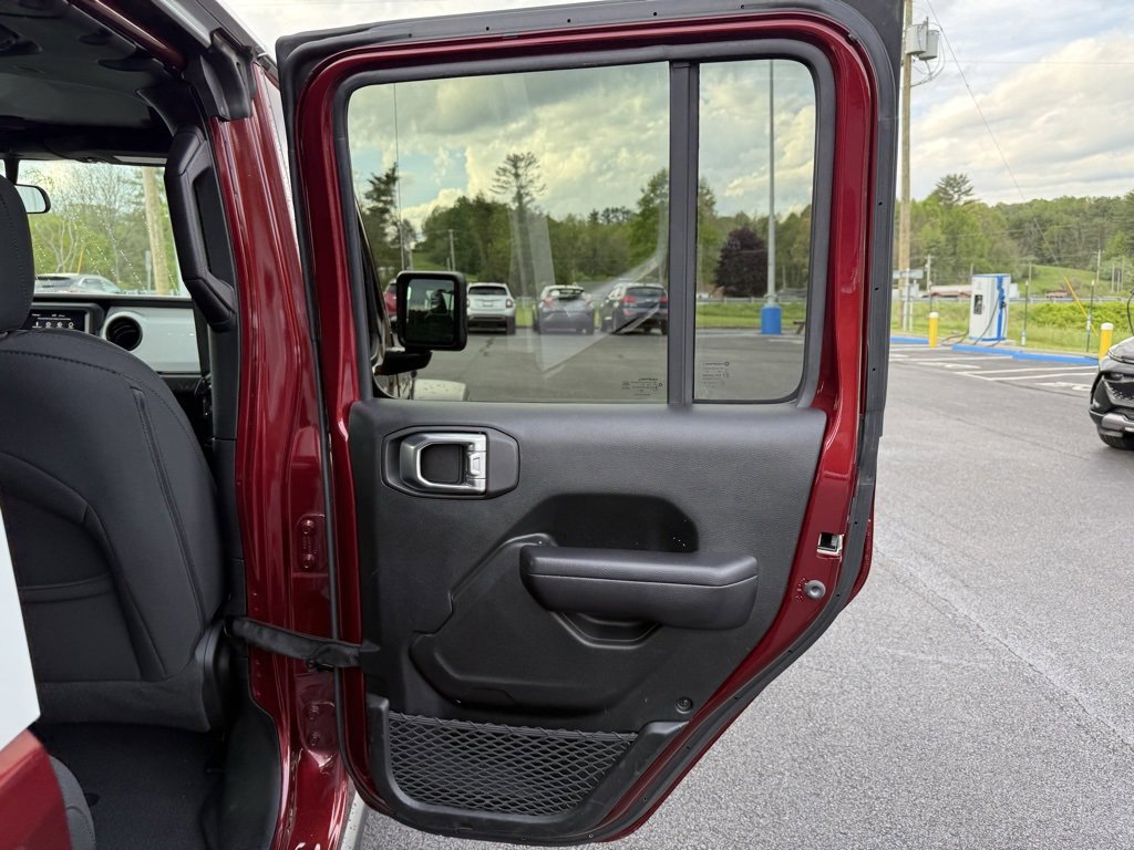 2021 Jeep Wrangler Unlimited Islander photo 16