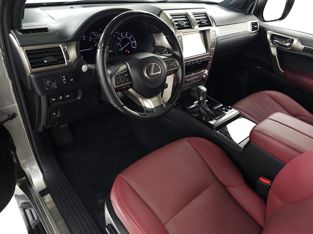 2020 Lexus GX Premium photo 15