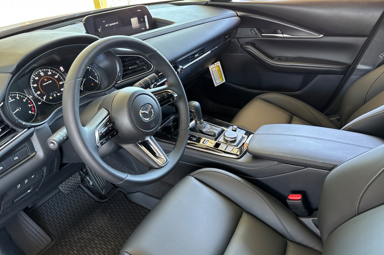2025 Mazda CX-30 2.5 S Preferred photo 10