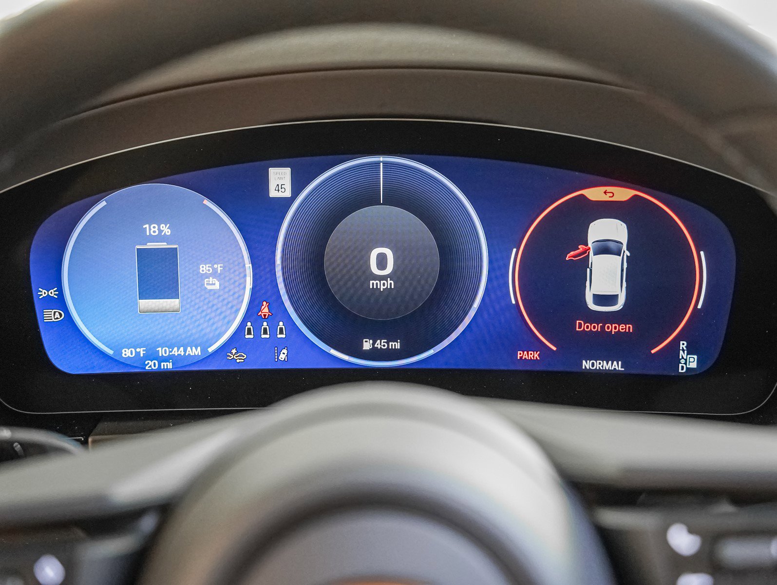 2025 Porsche Macan Electric photo 16