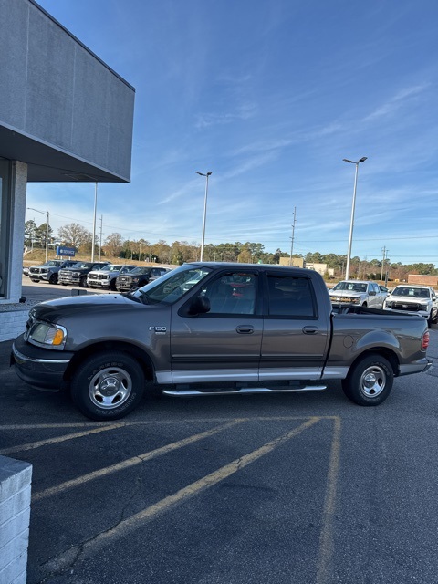 2003 Ford F-150 XLT photo 3