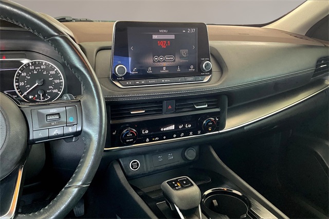 2023 Nissan Rogue SV photo 3