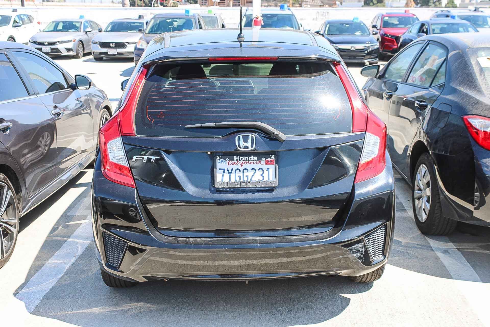 2017 Honda Fit LX photo 4