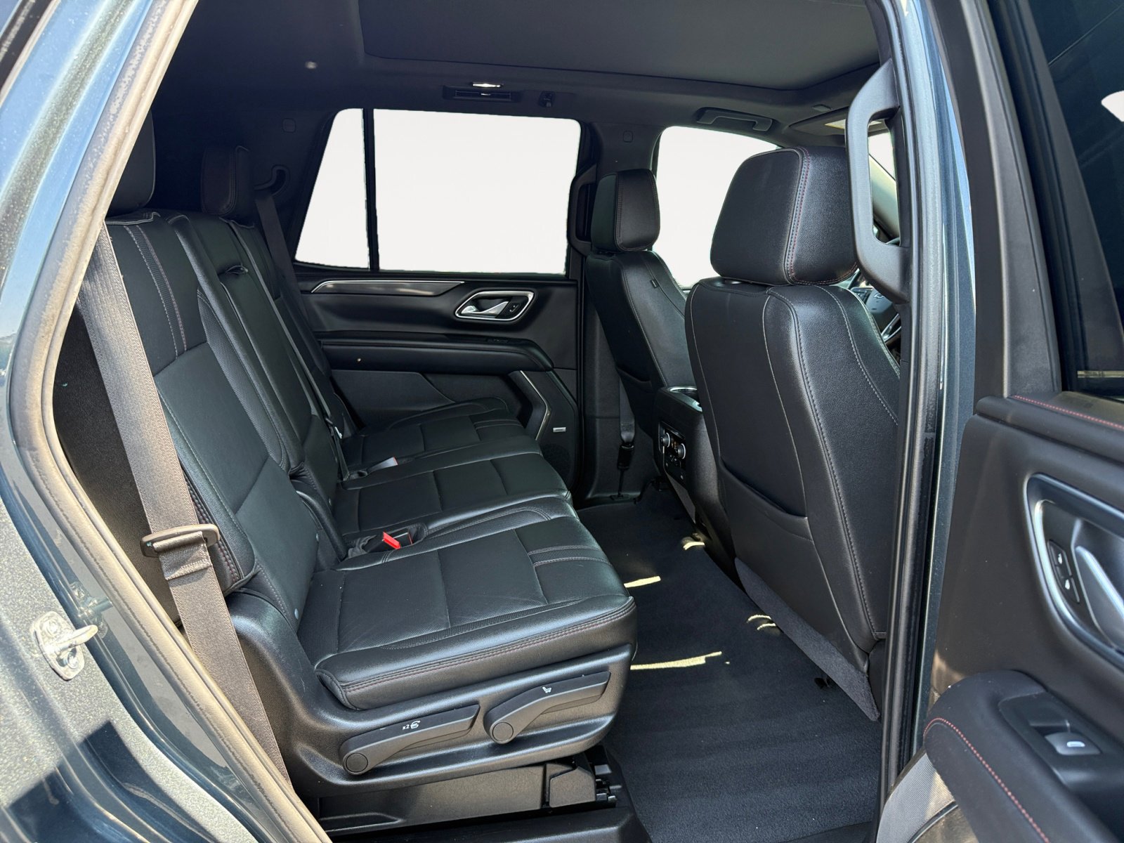 2021 Chevrolet Tahoe RST photo 17