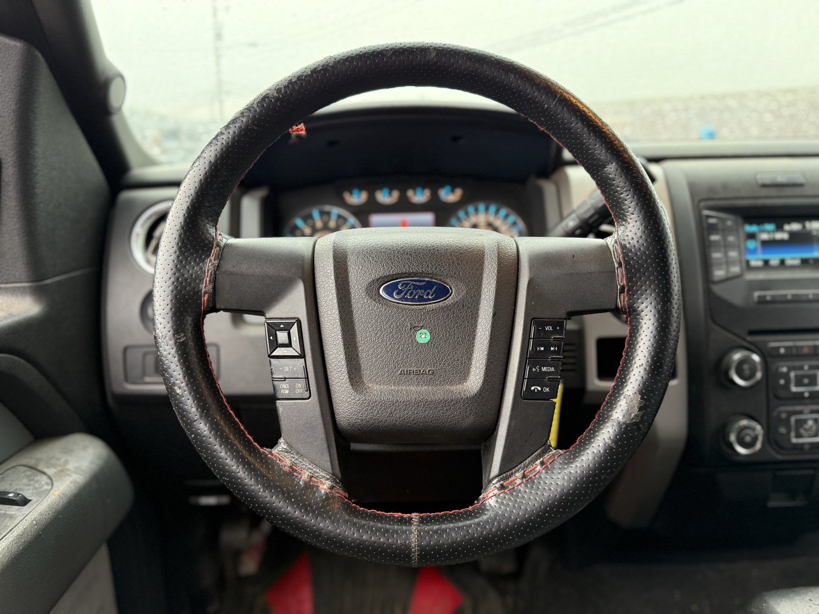 2014 Ford F-150 XLT photo 18