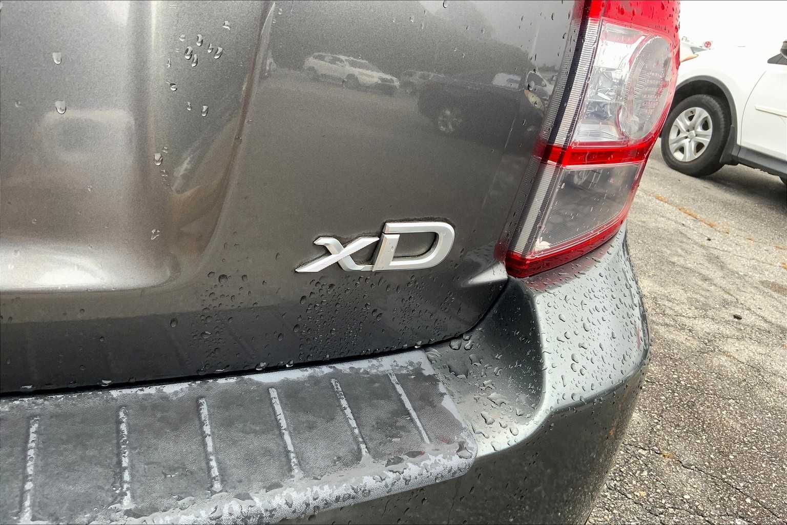 2010 Scion xD photo 9