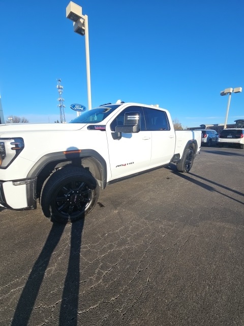 2024 GMC SIERRA HD - Image 1