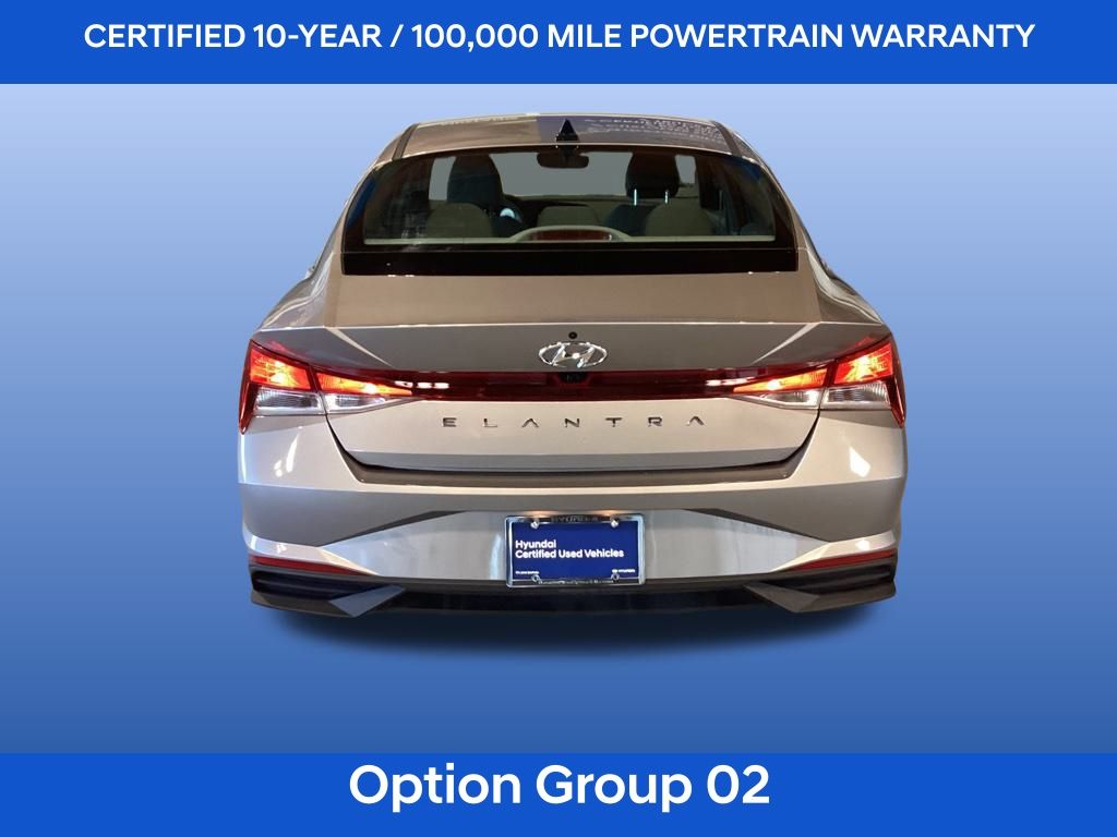 2023 Hyundai Elantra SEL photo 4