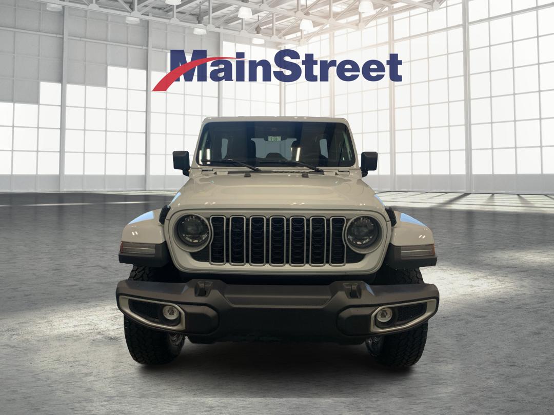 2025 Jeep Wrangler Sahara photo 5