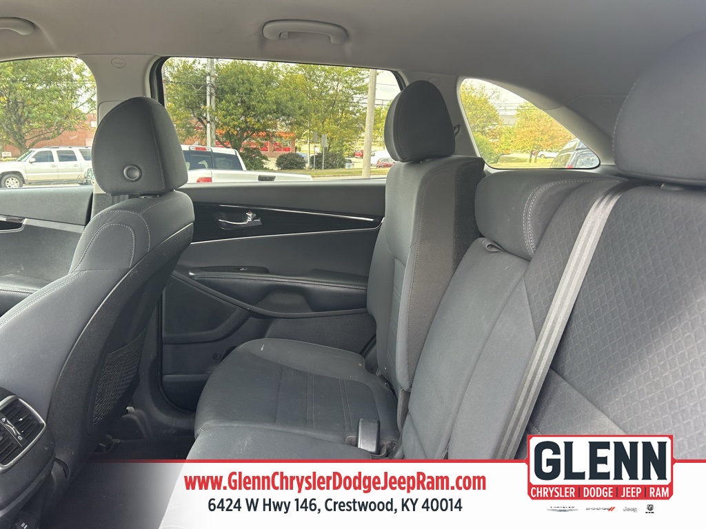 2019 Kia Sorento LX photo 27