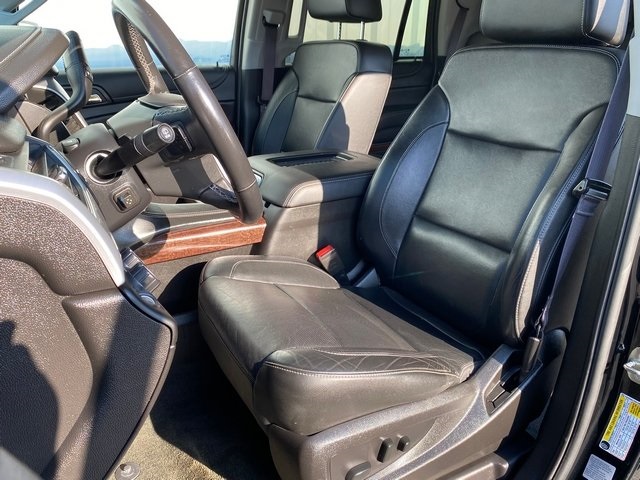 2017 Gmc Yukon SLT photo 19