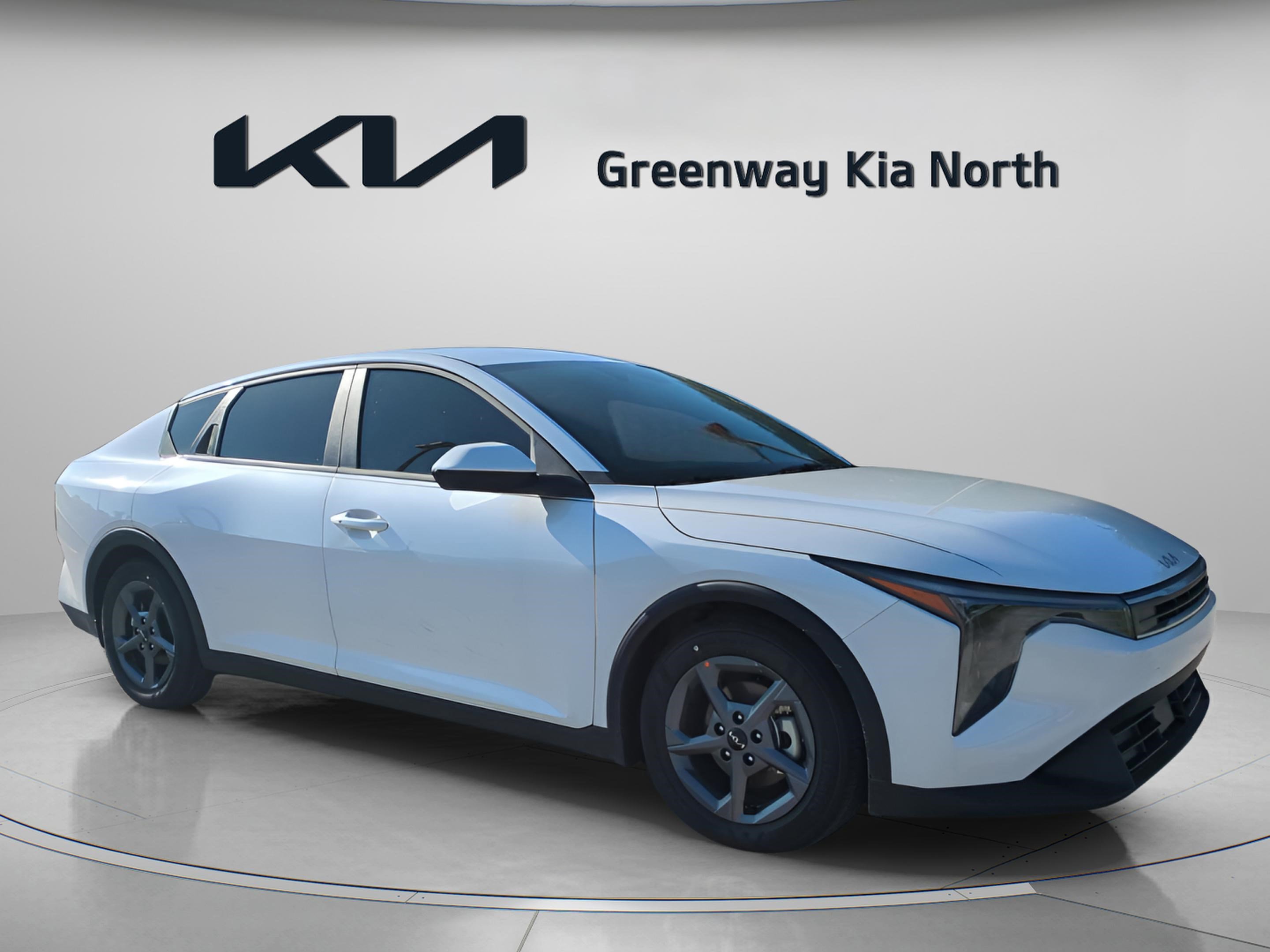 2025 Kia K4 LXS's photo
