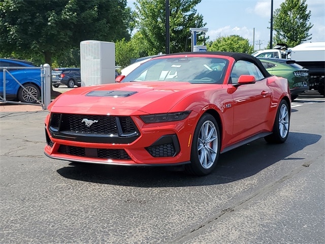 2025 Ford Mustang GT Premium Convertible photo 11